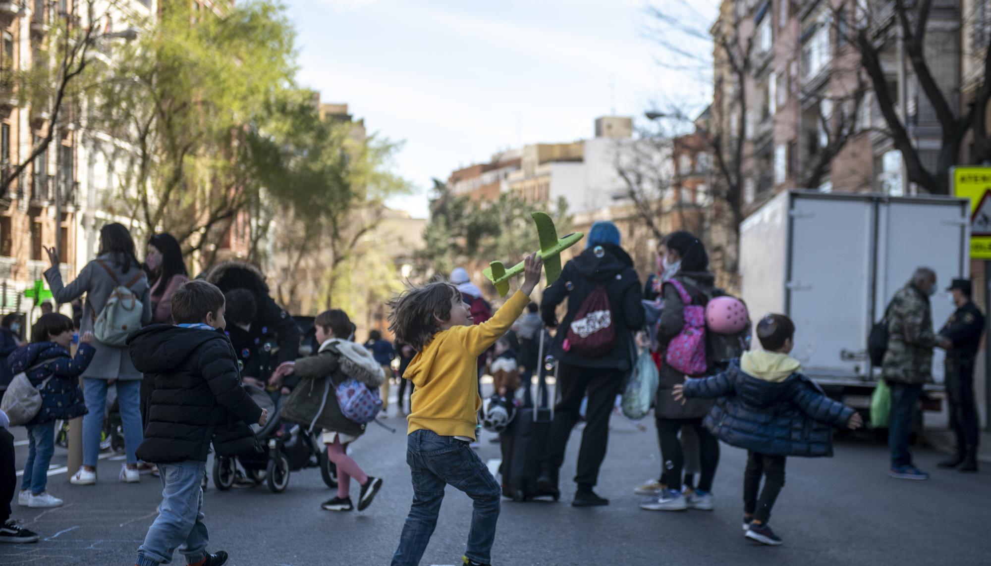 Colegios revuelta contra los coches - 9